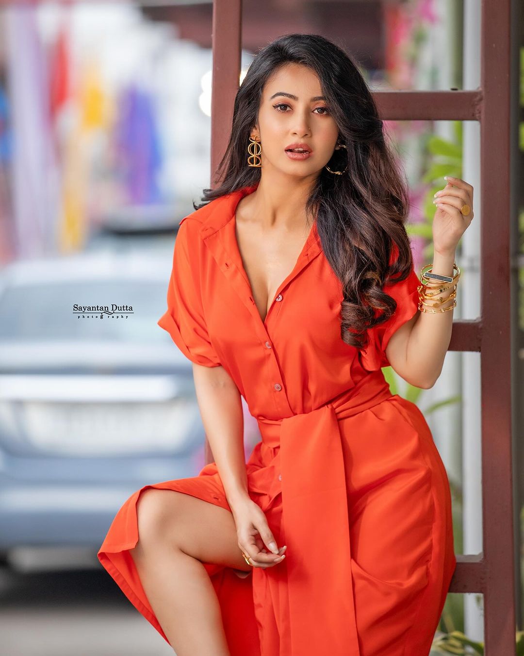 Actress Monami Ghosh hot in red Sleeves2