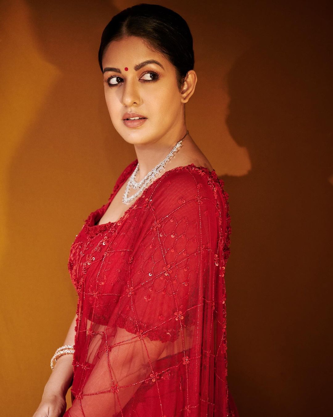 Actress Ishita Dutta Sheth latest stills in red dress1