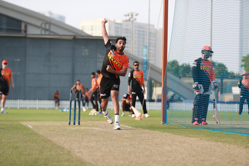 Indian Cricketer Bhuvneshwar Kumar IPL Practicing Pictures! 1