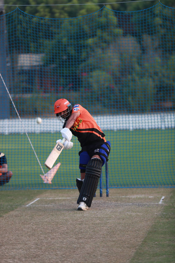 Indian Cricketer Bhuvneshwar Kumar IPL Practicing Pictures! 2