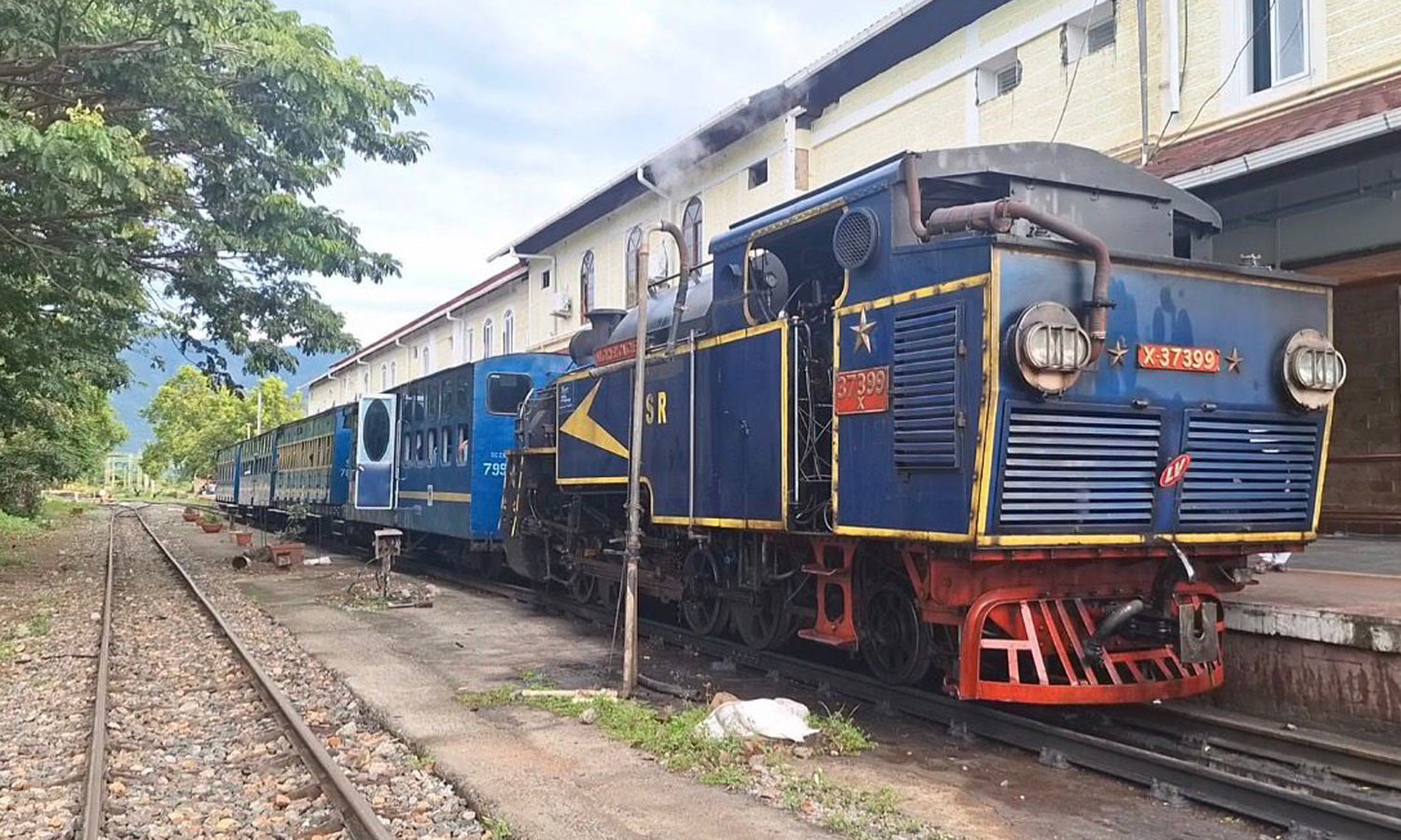 5 நாட்களுக்கு பிறகு மேட்டுப்பாளையம்-ஊட்டி மலை ரெயில் இயக்கம்1