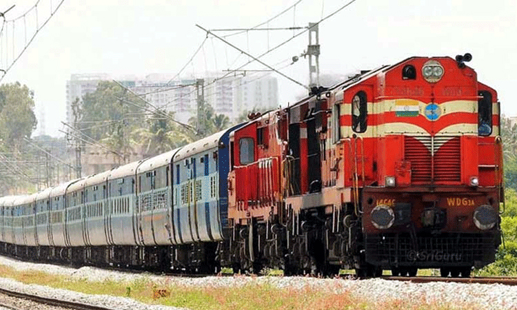 கிறிஸ்துமஸ் மற்றும் புத்தாண்டை முன்னிட்டு சிறப்பு ரெயில்கள் இயக்கம்1