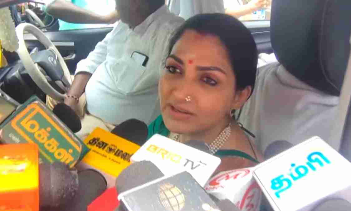 என் தம்பி விஜய்யை விமர்சிக்க மாட்டேன் - குஷ்பு பேட்டி