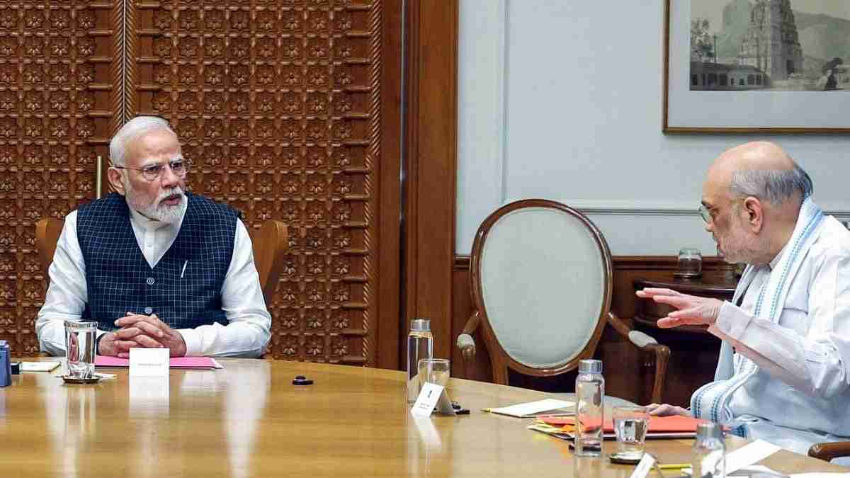மத்திய அமைச்சரவையில் விரைவில் மாற்றம்.. நாடாளுமன்ற சிறப்பு கூட்டத்திற்கு திட்டம்
