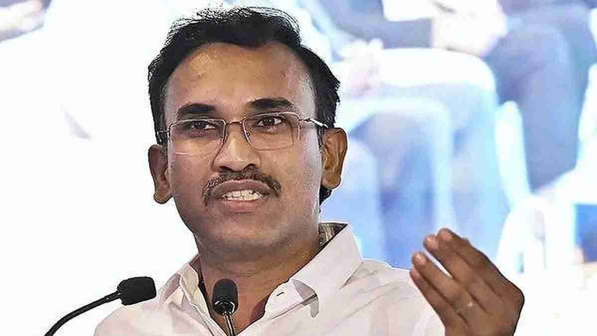 டெங்கு காய்ச்சலுக்கு இதுவரை 21,665 பேர் பாதிப்பு - மருத்துவ முகாமில் அமைச்சர் அருண்ராஜ் ஆய்வு