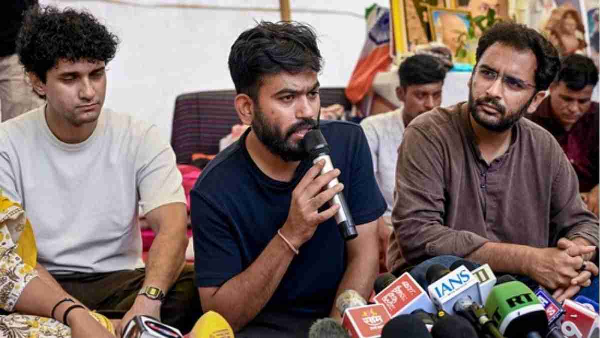 நீதிமன்றத்தில் ஆஜர்படுத்தப்பட்ட அபிஜீத் தீப்கே, செளரவ் தாஸ் - விடுதலை செய்து நீதிபதி உத்தரவு