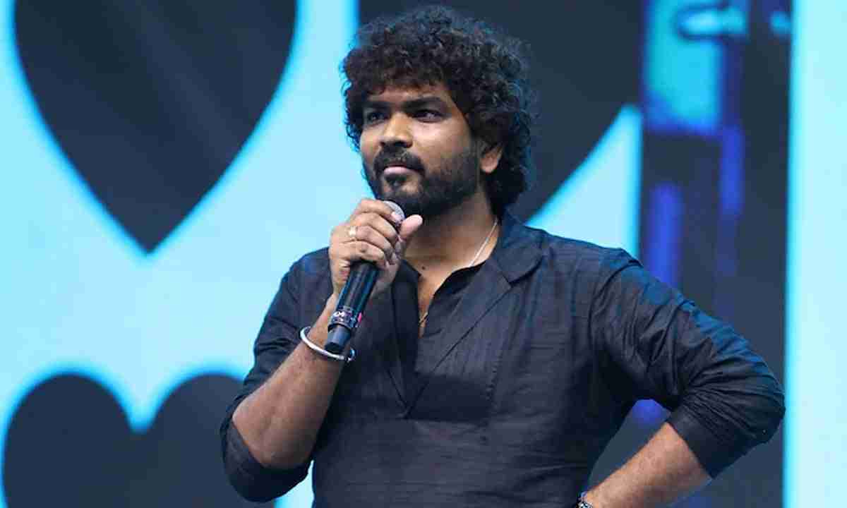 பிரியாணி விலை அதிகம்.. குஸ்கா மட்டும் வாங்கி சாப்பிடுவேன்- விக்னேஷ் சிவன்