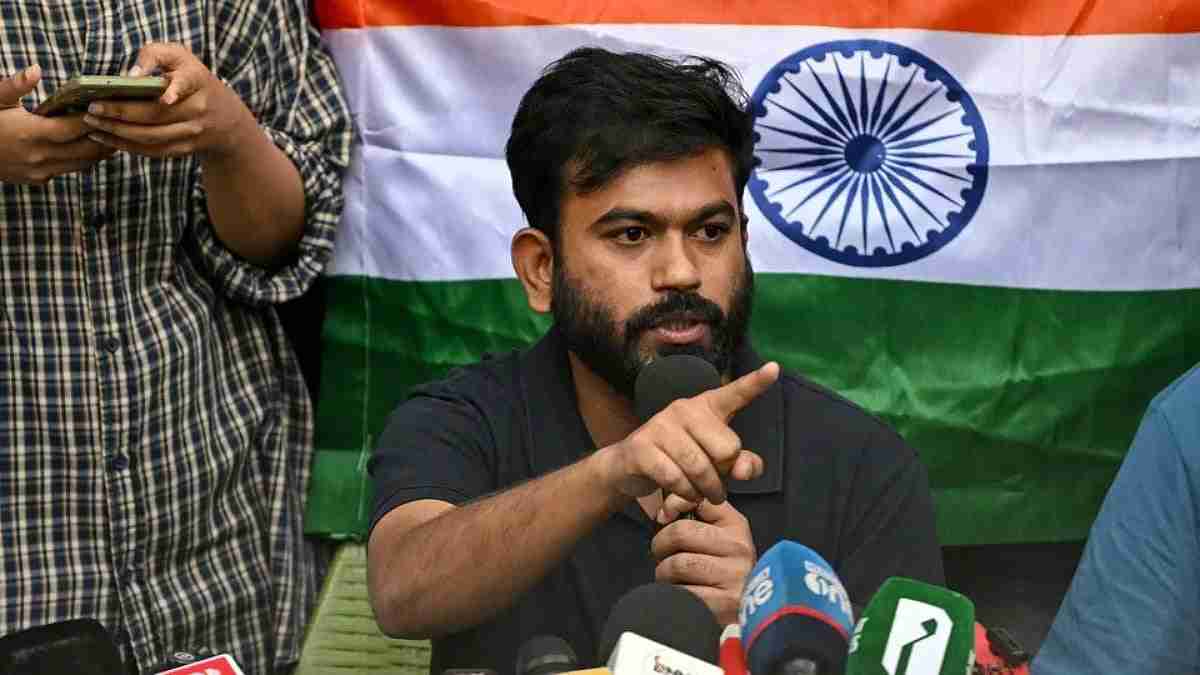 தெருவோர வியாபாரிகளின் கஷ்டங்களை சிஜேபி போராட்டக்காரர்கள் புரிந்துகொள்ள வேண்டும்: நீதிமன்றம் அறிவுறுத்தல்