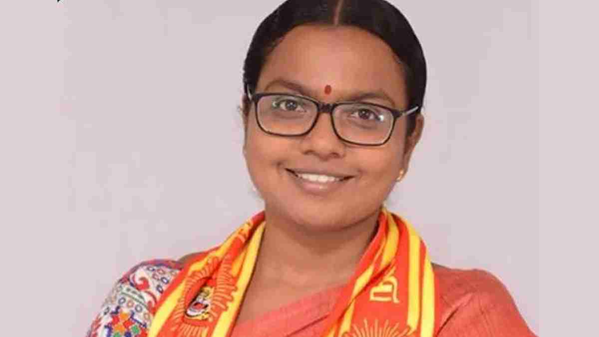 நாதக நிர்வாகி கார்த்திகா கோவையில்  கைது