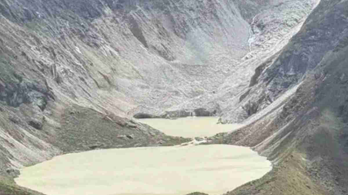 பூட்டானில் பனி ஏரி உடைந்து திடீர் வெள்ளம்.. இந்திய மாநிலங்களுக்கு எச்சரிக்கை