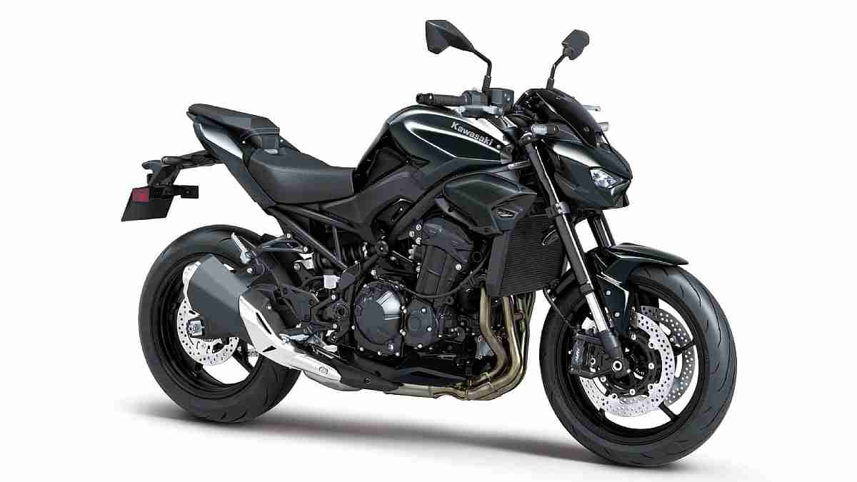 ரூ. 9.99 லட்சத்தில் 2027 Z900 பைக்கை இந்தியாவில் அறிமுகம் - விலை, முழு விவரங்கள்